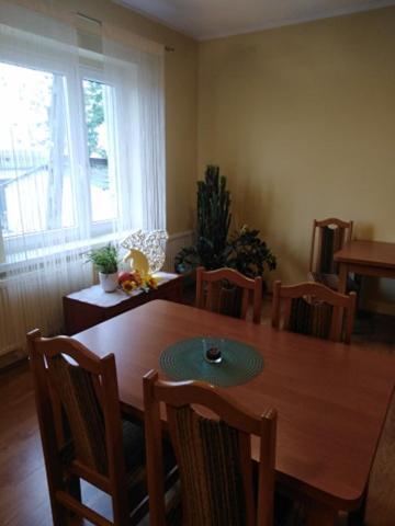 KrzyzanowicePod Kogucikiem公寓式酒店 外观 照片