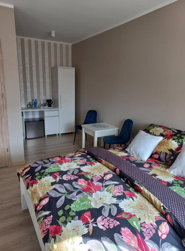 KrzyzanowicePod Kogucikiem公寓式酒店 外观 照片